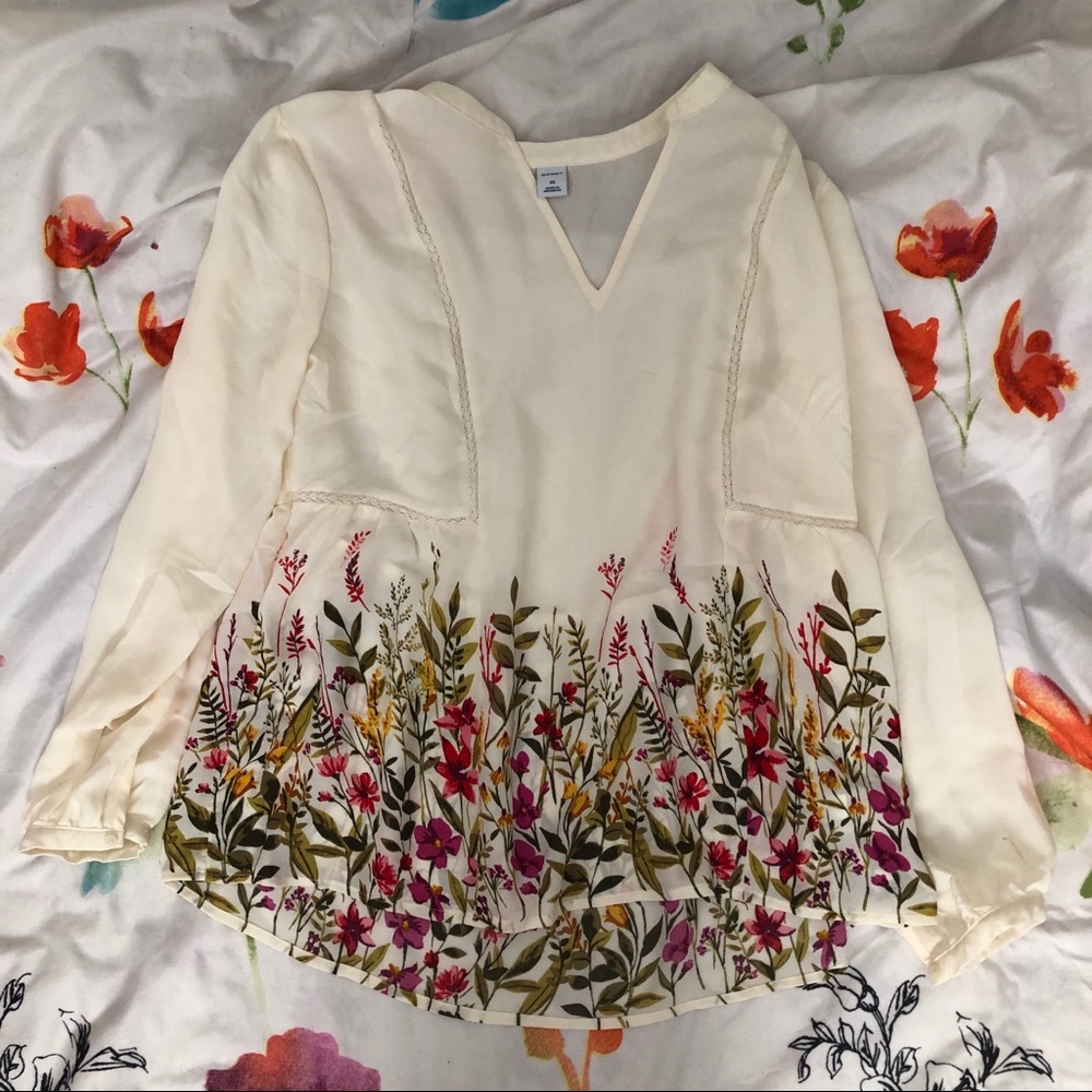 Flowy Empire Waist Blouse 🌸